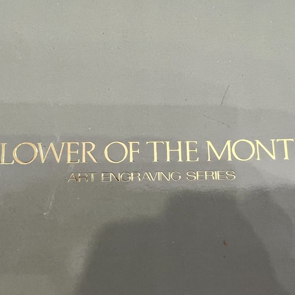 Hoya Japan Artist Signed Crystal 8" Plate Etched Pansies Flowers! - Picture 9 of 10